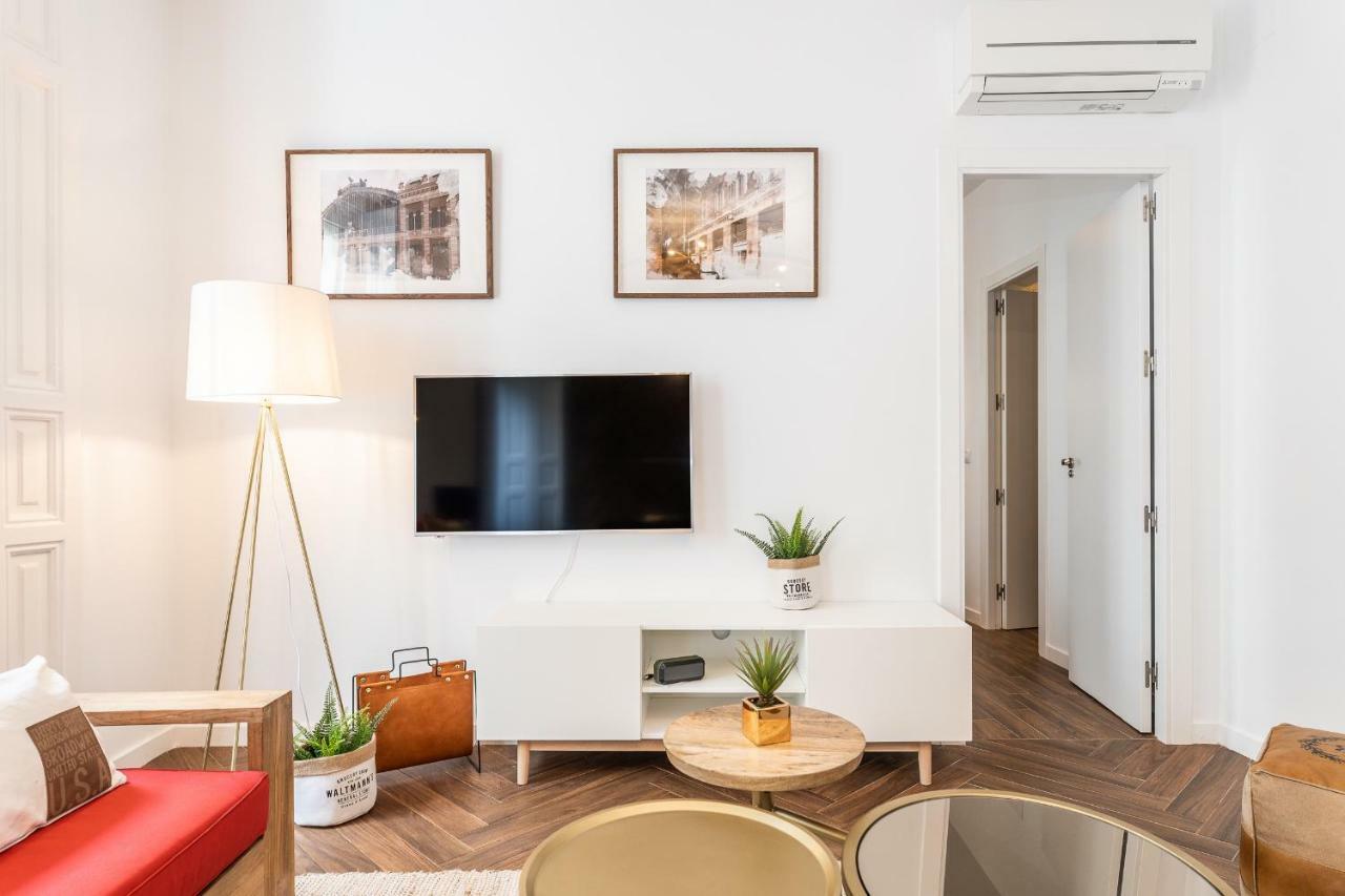 Waou Sol Es Mia - Corta Duracion Apartment Madrid Exterior photo